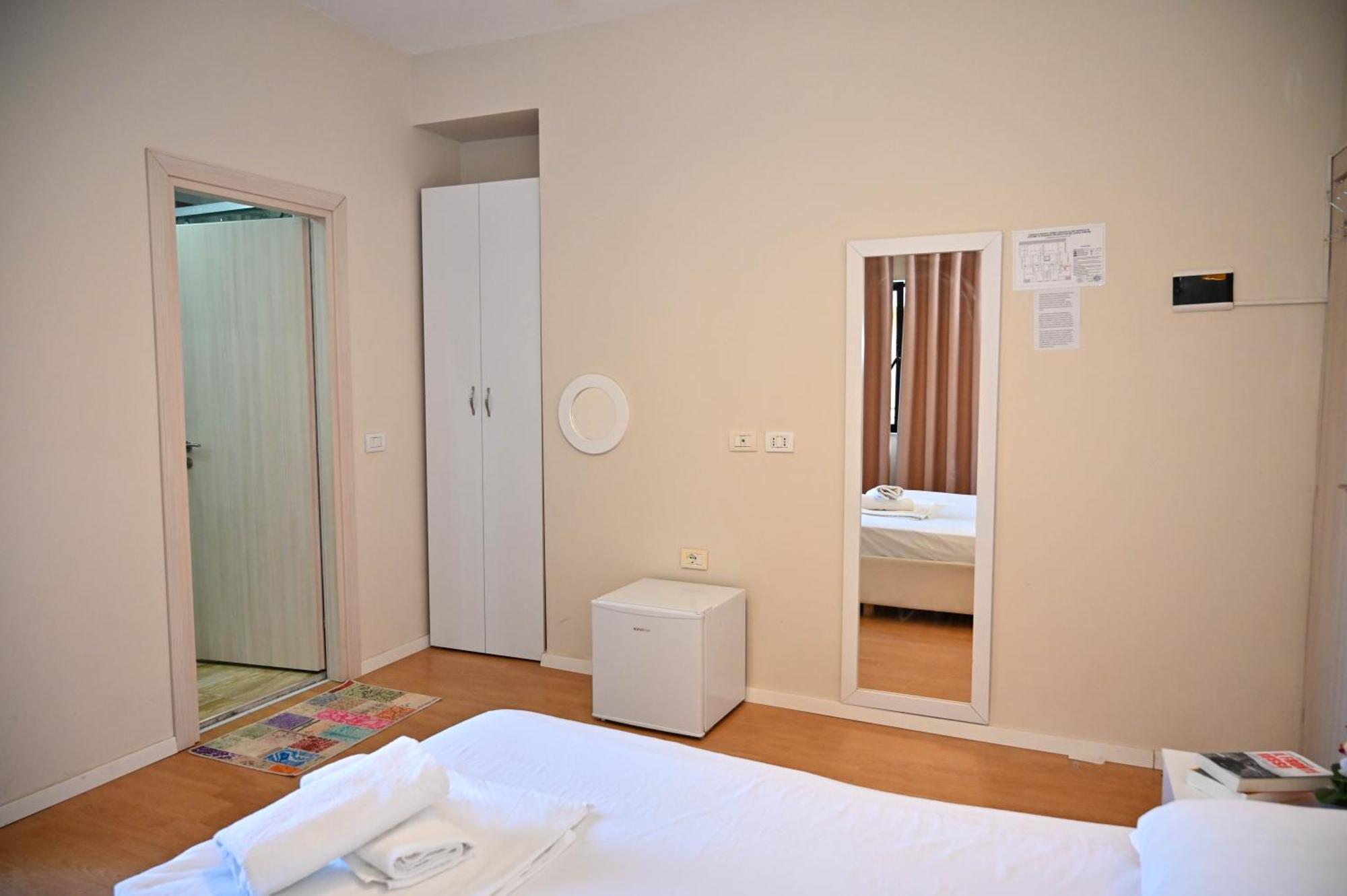 Hotel Globo Durrës 외부 사진