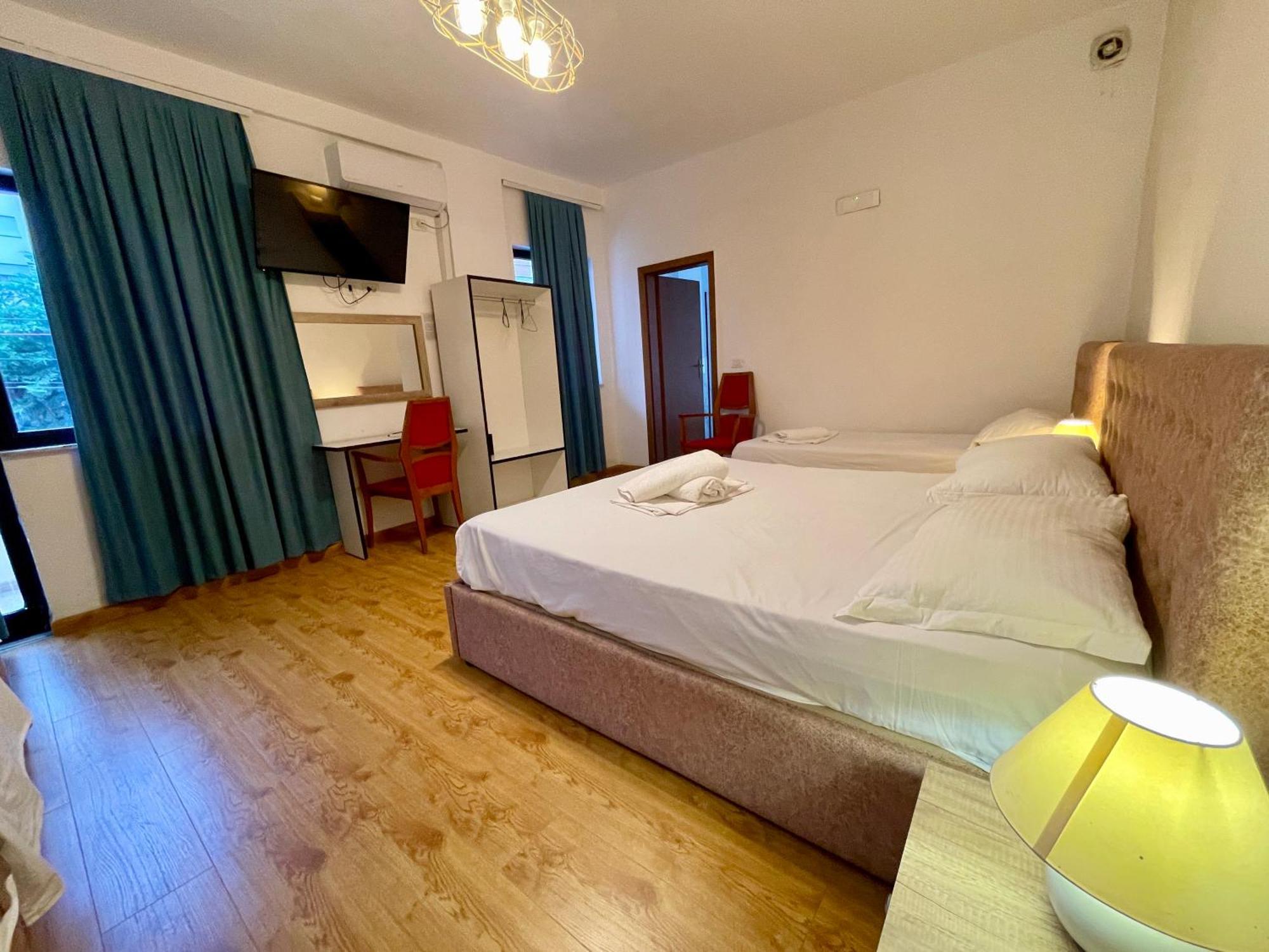 Hotel Globo Durrës 외부 사진